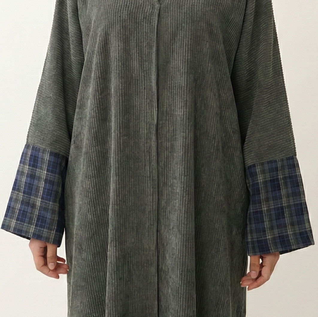 Grey & Plaid Winter Abaya