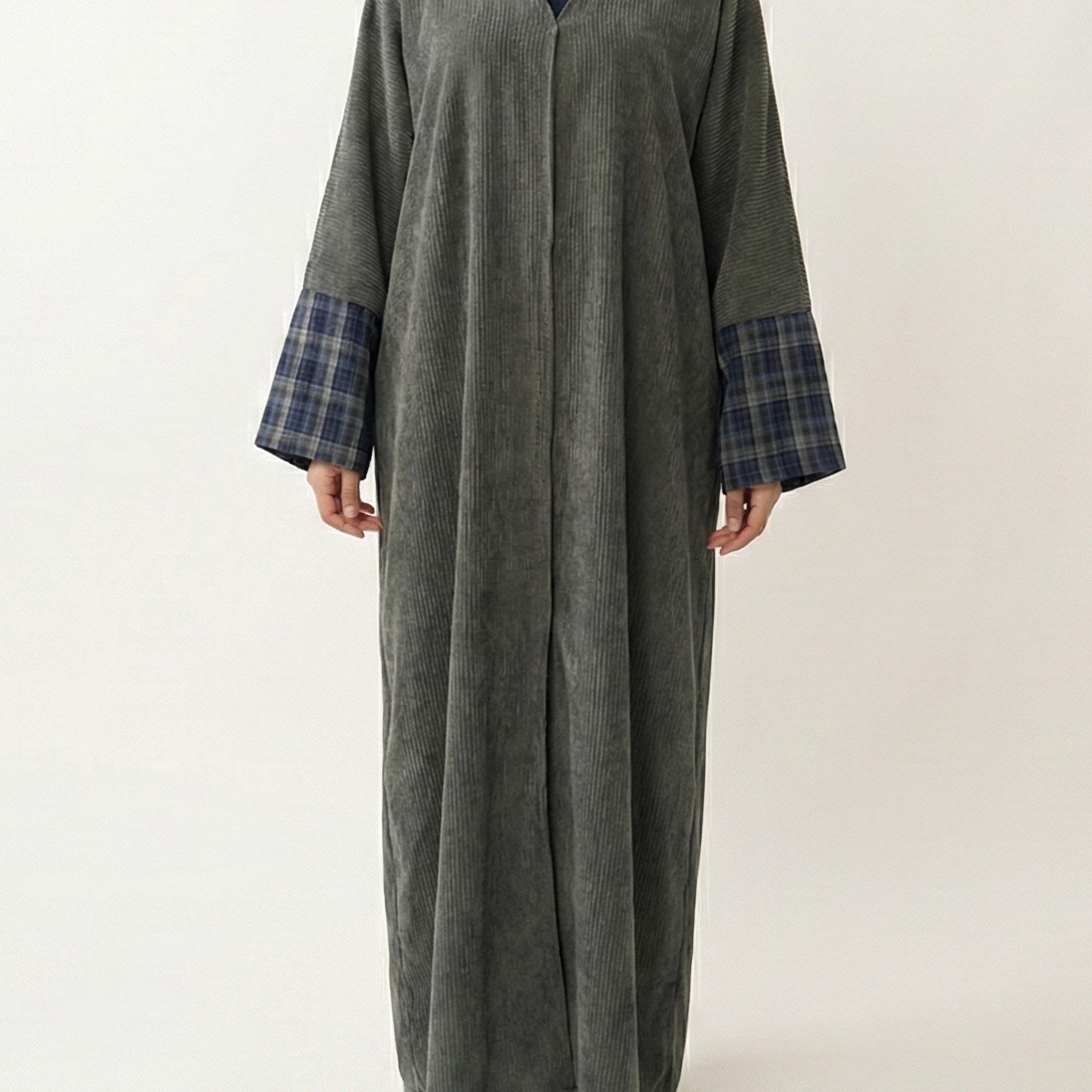 Grey & Plaid Winter Abaya