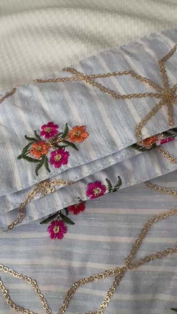 Floral Lattice embroidery prayer set