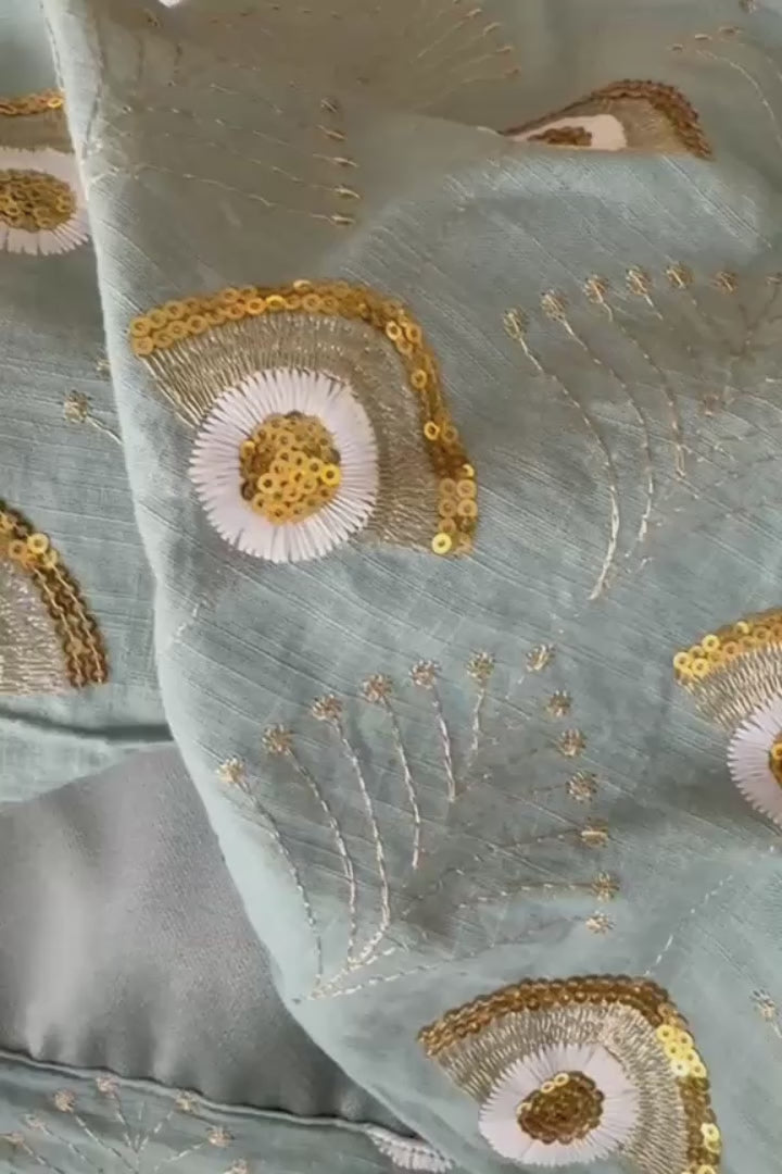 Sage Gold Embroidered prayer set