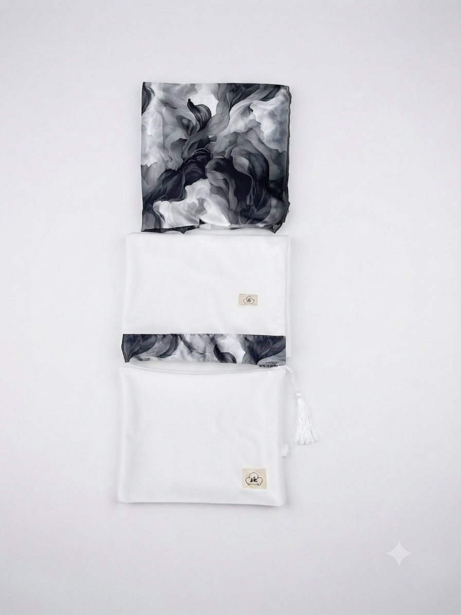Black and white marble prayer set